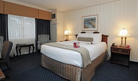 DoubleTree by Hilton Nashua