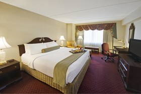 DoubleTree by Hilton Nashua