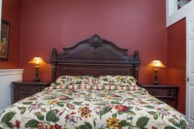 Dr. Jonathan Pitney House