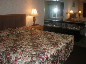 Highlander Motor Inn
