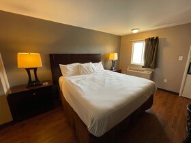 Tourist Inn