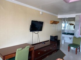 Downbeach Inn
