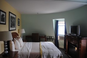 Grenville Hotel & Restaurant