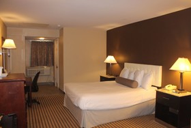 Travelodge by Wyndham Bellmawr