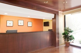 HomeTowne Studios by Red Roof Bordentown - McGuire AFB