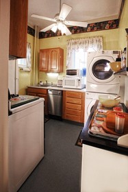 Antoinette's Apartments & Suites