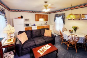 Antoinette's Apartments & Suites