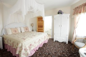 Historic Hotel Macomber