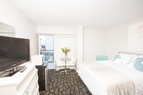 Periwinkle Inn