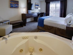 Holiday Inn Express Meadowlands Area