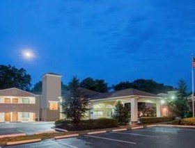 Days Inn & Suites by Wyndham Cherry Hill - Philadelphia