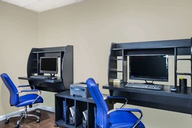 Days Inn & Suites by Wyndham Cherry Hill - Philadelphia