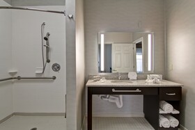 Homewood Suites by Hilton Newark-Cranford