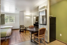 Studio 6 East Brunswick