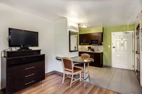 Studio 6 East Brunswick