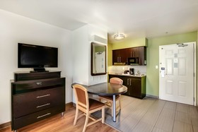 Studio 6 East Brunswick