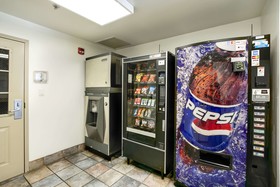 Studio 6 East Brunswick