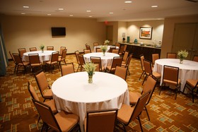 Hampton Inn & Suites Robbinsville