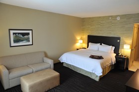 Hampton Inn & Suites Robbinsville