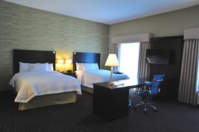 Hampton Inn & Suites Robbinsville