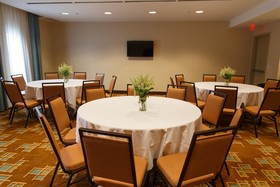 Hampton Inn & Suites Robbinsville