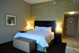 Hampton Inn & Suites Robbinsville