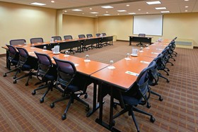 Holiday Inn East Windsor - Cranbury Area
