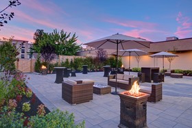 Holiday Inn East Windsor - Cranbury Area