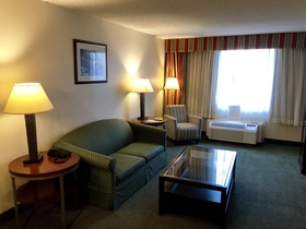 E Hotel Banquet & Conference Center