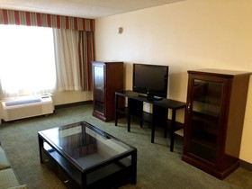E Hotel Banquet & Conference Center