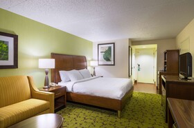 Hilton Garden Inn Edison/Raritan Center