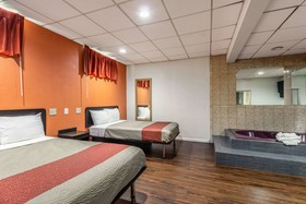 Motel 6 Elizabeth - Newark Liberty International Airport