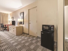Ramada by Wyndham Fairfield NJ