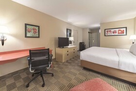 Ramada by Wyndham Fairfield NJ