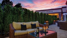 Radisson Hotel Freehold