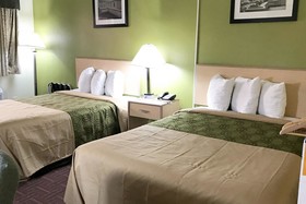 Super 8 by Wyndham Gloucester