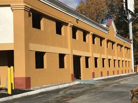 Super 8 by Wyndham Gloucester