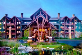 Grand Cascades Lodge