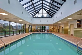 Hampton Inn & Suites Newark Harrison Riverwalk