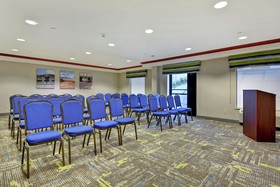 Hampton Inn & Suites Newark Harrison Riverwalk