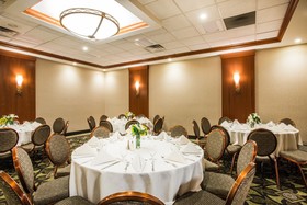 Holiday Inn Hasbrouck Heights - Meadowlands