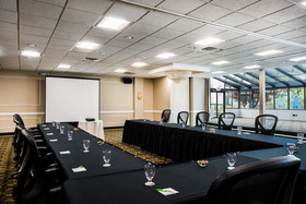 Holiday Inn Hasbrouck Heights - Meadowlands