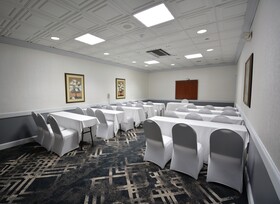 Holiday Inn Hazlet
