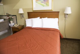 Capri Inn and Suites