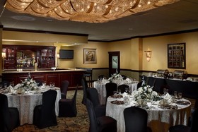 APA Hotel Woodbridge