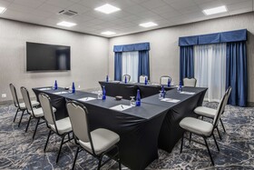 DoubleTree by Hilton Monroe Township Cranbury