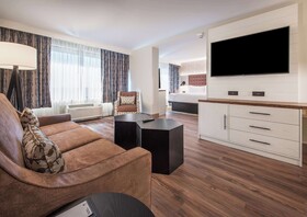 DoubleTree by Hilton Monroe Township Cranbury