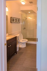 Deedee's Hideaway On Grove