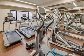 DoubleTree by Hilton Hotel & Suites Jersey City