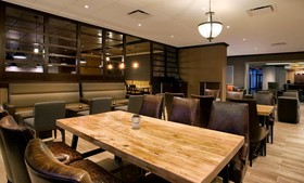 DoubleTree by Hilton Hotel & Suites Jersey City